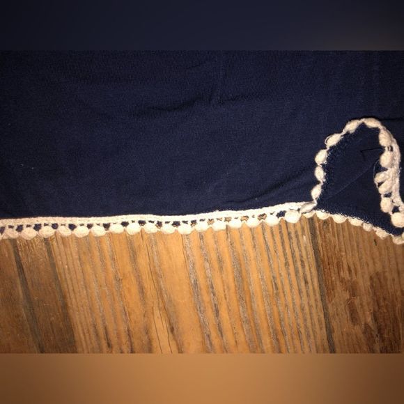 💕5️⃣Love Ari navy romper sz Lg fits med also and super soft and stretchy - Picture 3 of 5